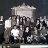 Dopo chiusure e rischi di abbattimento, il teatro venne ristrutturato all'inizio degli anni 70. Il 24 maggio 1973 fu proprio Eduardo De Filippo, che tanto si era prodigato per salvare la sala, a inaugurare la stagione di prosa...(foto di Mario Scarpetta)